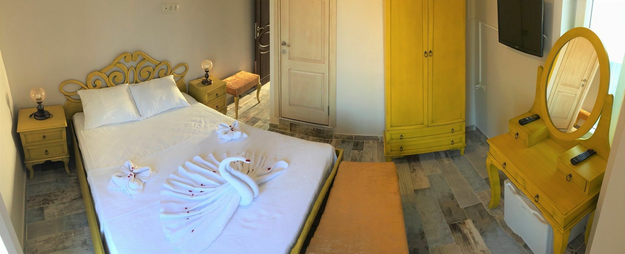 Cunda Morisi Otel Ayvalı Esterno foto